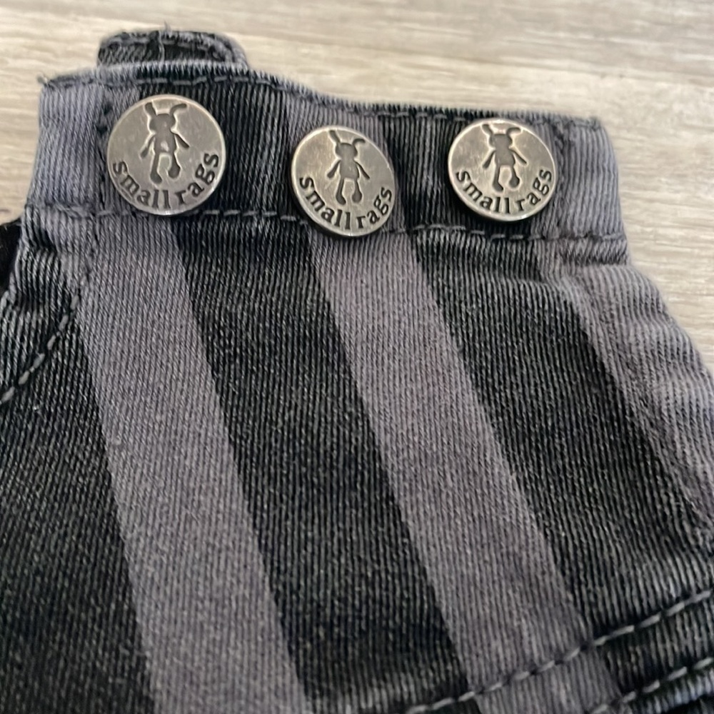 Small Rags Dress - Picture 2 of 4